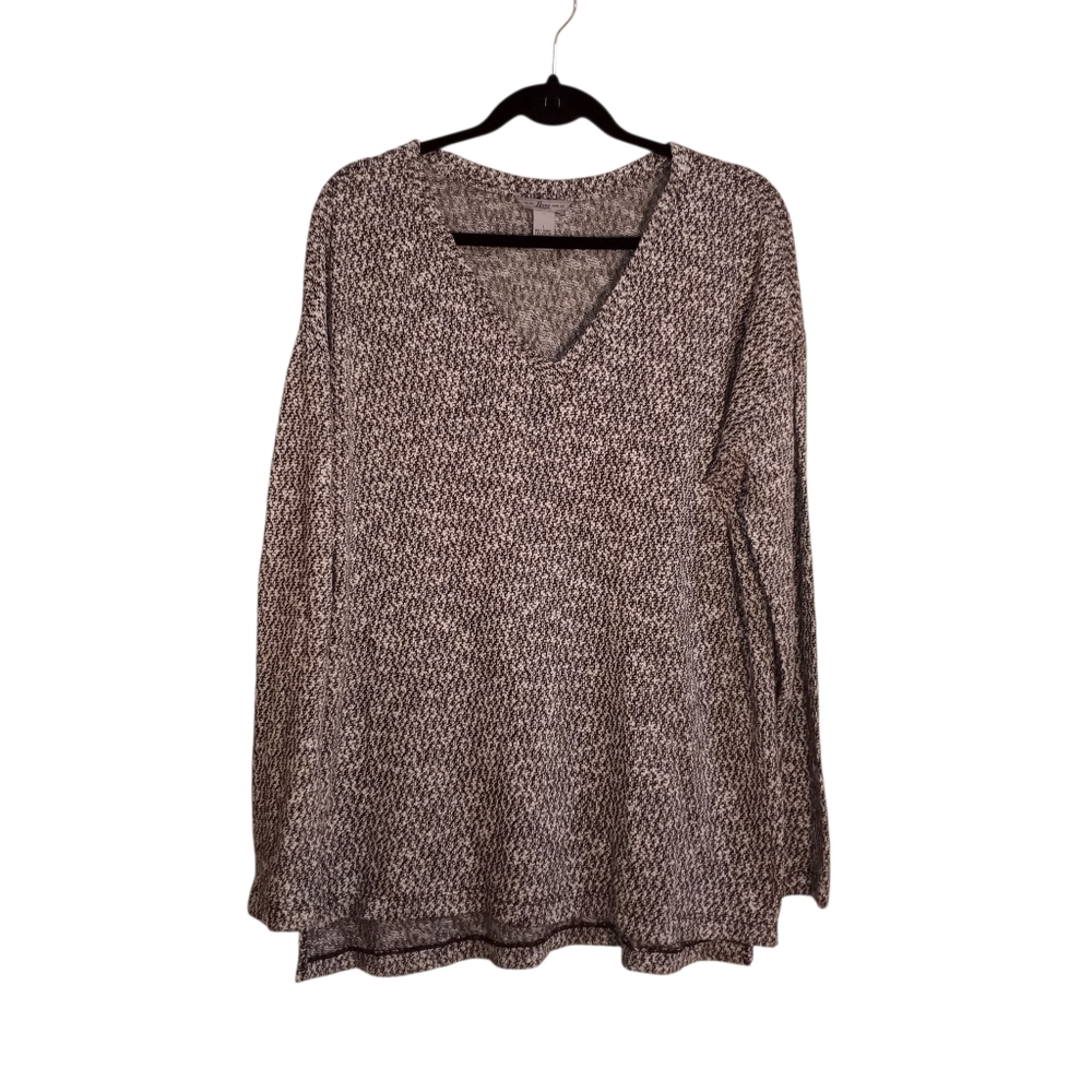 Bass Black White Grunge Biker V-Neck Lightweight Long Sleeves Pullover Large